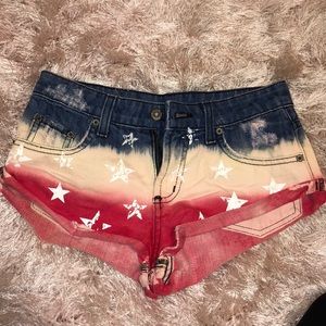 Carmar patriotic short shorts size 24